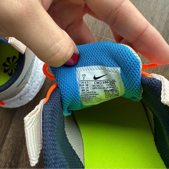 New Nike Crater Impact / Women's Cream/Blue Running Shoes Size US 7 - Picture 10 of 10